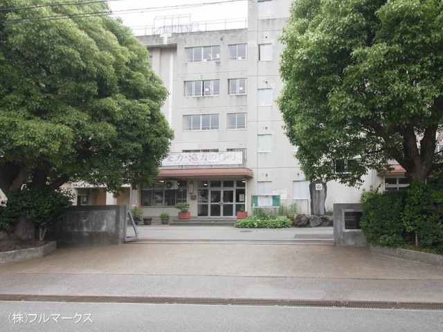 松戸市立和名ケ谷中学校　距離１２７０ｍ