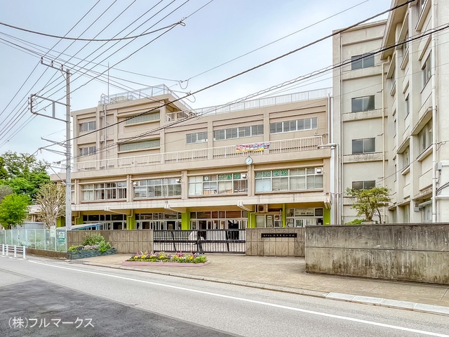 松戸市立六実第三小学校　距離２５０ｍ