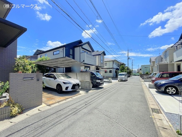 前面道路含む現地写真(2024年8月撮影)