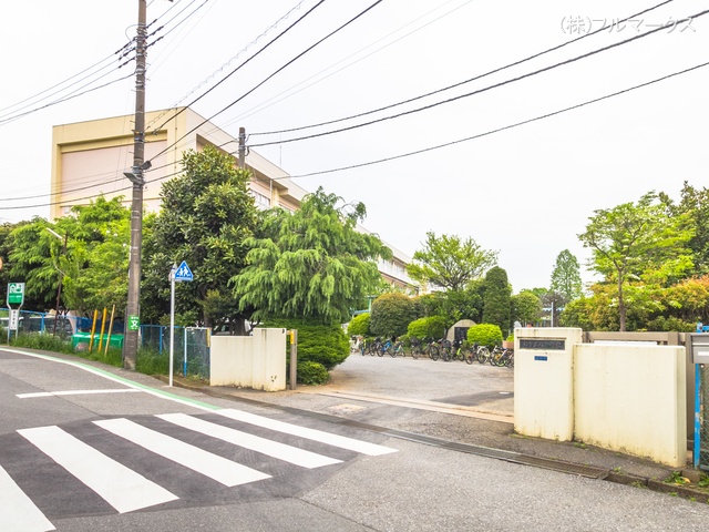 柏市立旭小学校　距離３３０ｍ