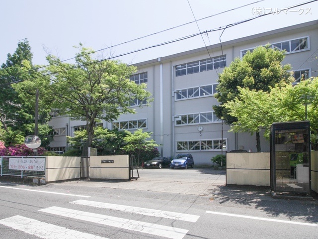 松戸市立第三中学校　距離１４２０ｍ