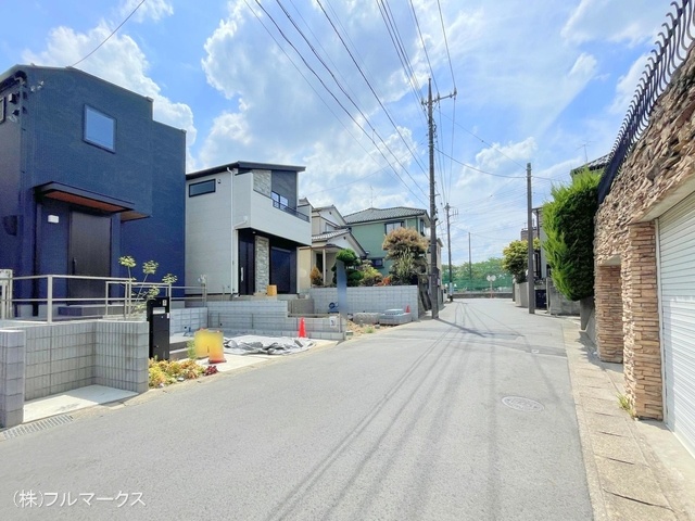 前面道路含む現地写真(2024年8月撮影)