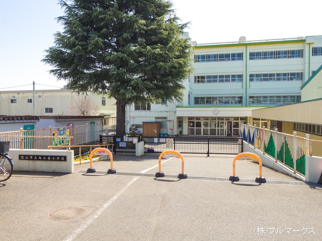 流山市立向小金小学校　距離１２００ｍ