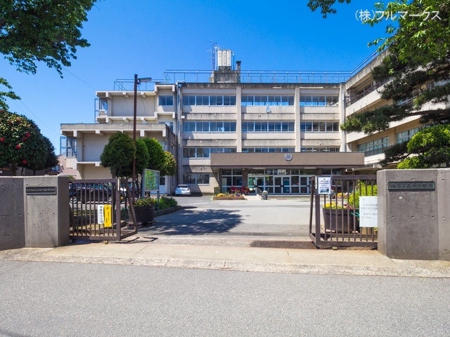 柏市立西原中学校　距離６８０ｍ