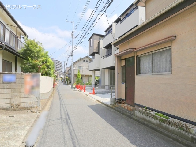 前面道路含む現地写真(2024年8月撮影)