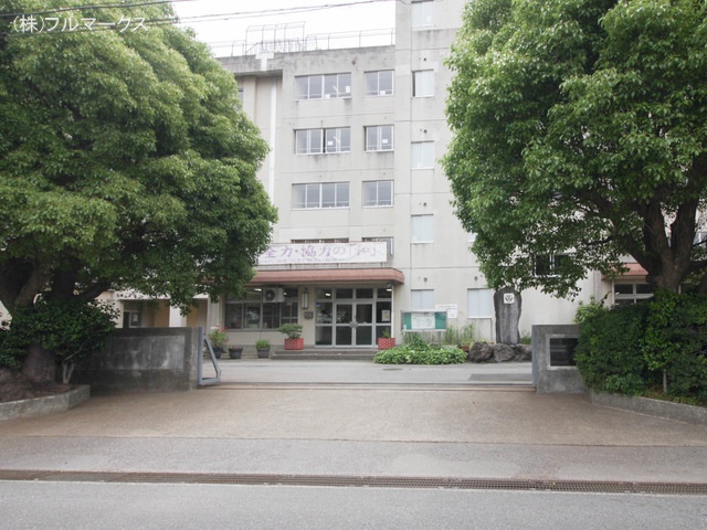 松戸市立和名ケ谷中学校　距離１６００ｍ