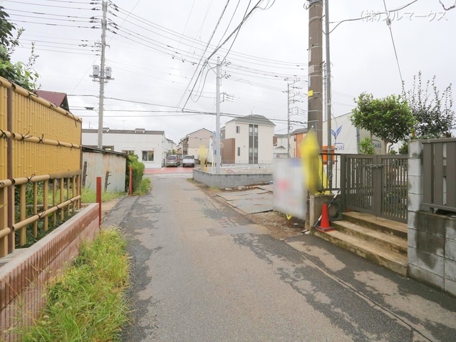 前面道路含む現地写真(2024年10月撮影)