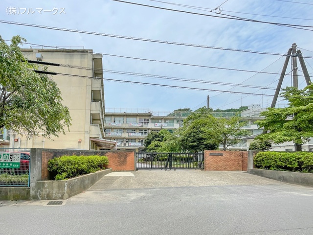 松戸市立第六中学校　距離６００ｍ