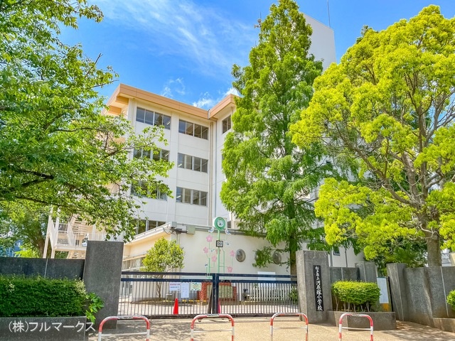 松戸市立河原塚小学校　距離１４００ｍ