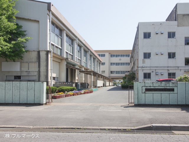 松戸市立新松戸南中学校　距離７７０ｍ