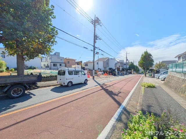 前面道路含む現地写真(2024年10月撮影)