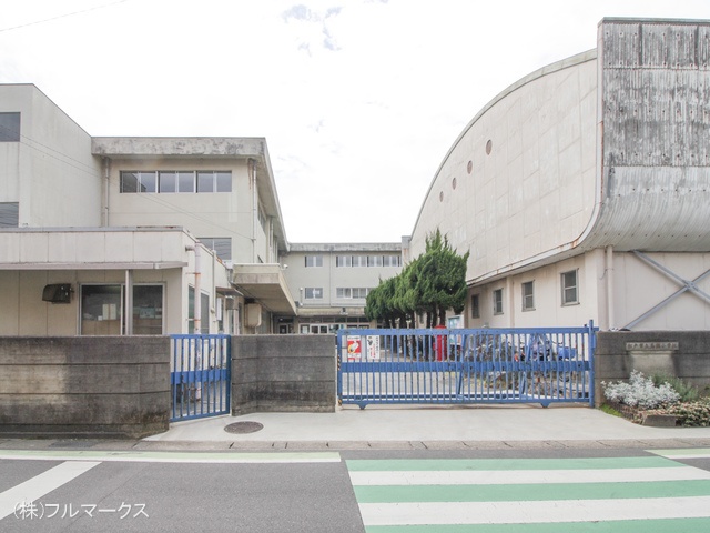 松戸市立馬橋小学校　距離５５０ｍ