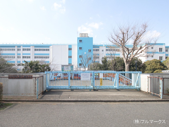 柏市立大津ヶ丘第一小学校　距離１１００ｍ