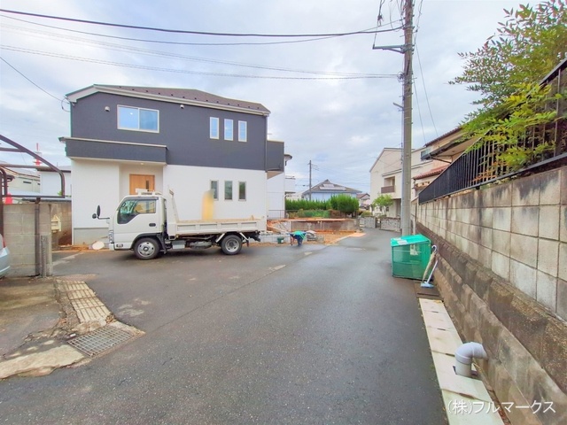 前面道路含む現地写真(2024年11月撮影)