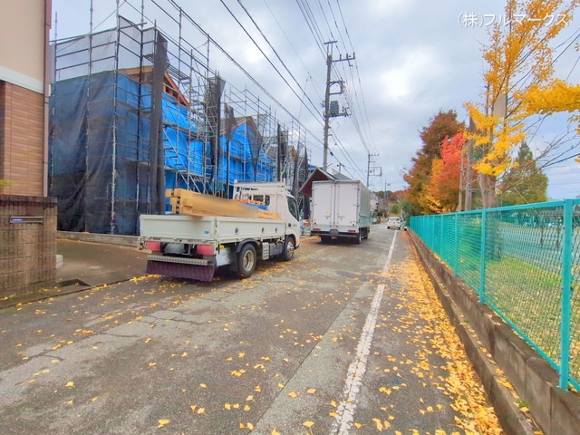 前面道路含む現地写真(2024年11月撮影)