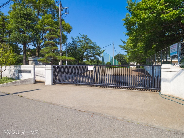 野田市立岩名中学校　距離７００ｍ